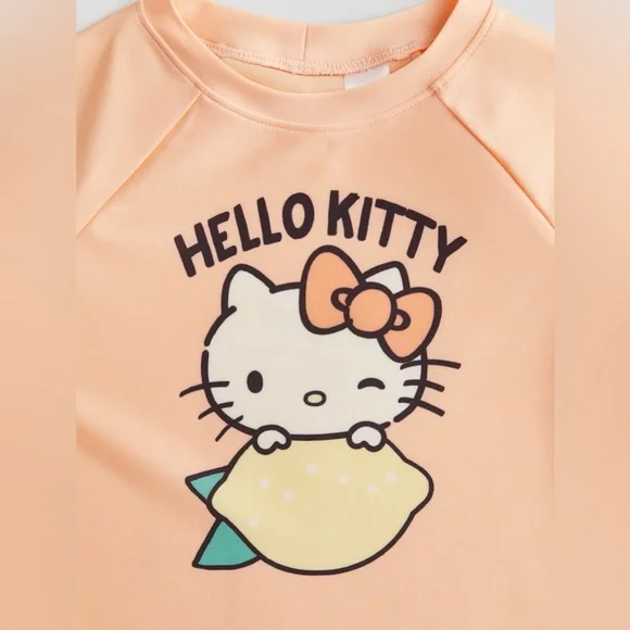 Hello Kitty UPF 50 Rashguard - 3/4T - Picture 2 of 3
